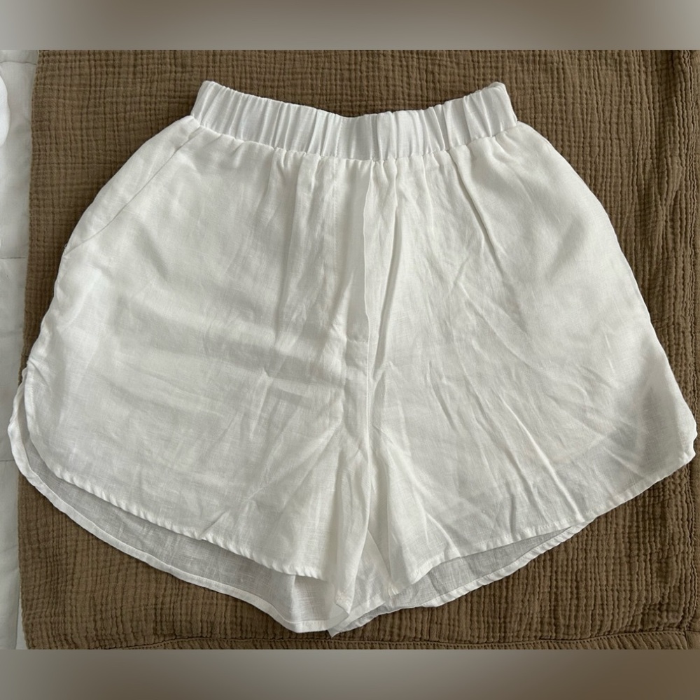DISSH linen shorts